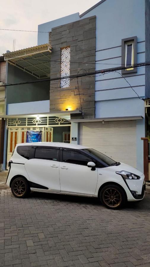 Oyo 91209 Arjuna Residence Syariah Sby Surabaya Exterior foto